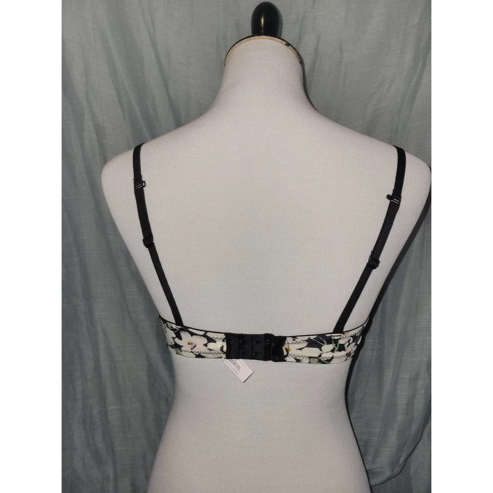 NWT Flower Floral Bra 32A Racer back